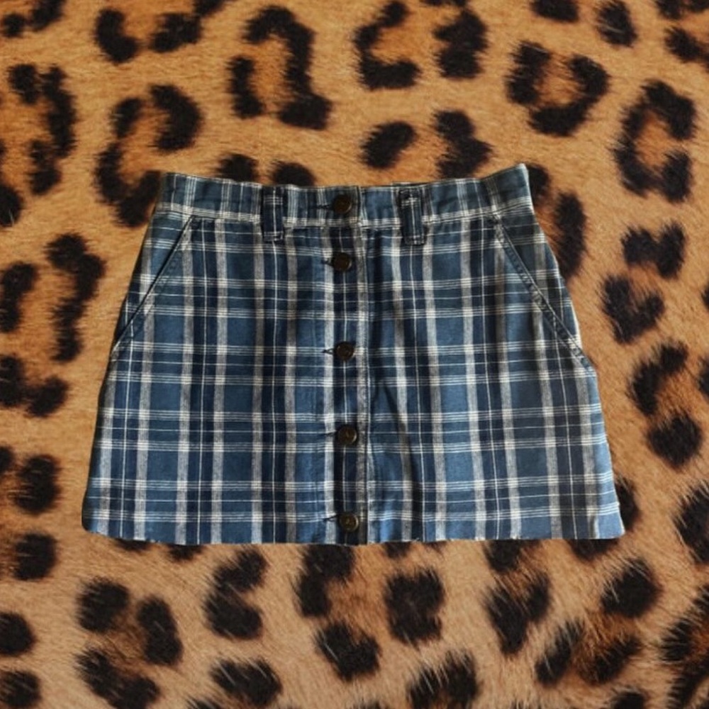 Lizwear blue and black plaid skirt